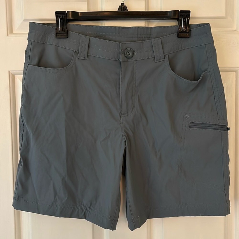 Eddie Bauer women’s active shorts in slate blue/gray color. EUC